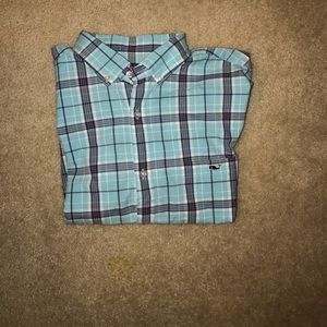 VV Button down