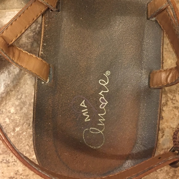 Tan leather sandals - Picture 2 of 2