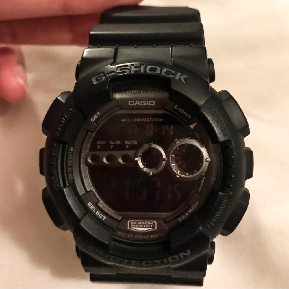 G-Shock GD-100