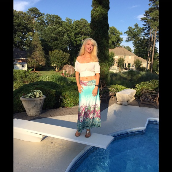 Meet your Posher, Roxanne - Picture 3 of 6