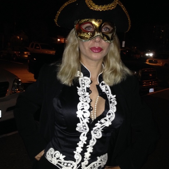 Meet your Posher, Roxanne - Picture 5 of 6