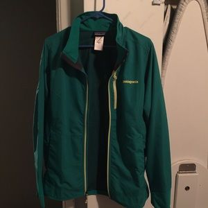 Patagonia rain coat Sz XL
