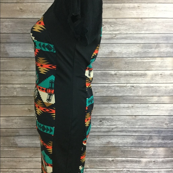 Women's Dress - Picture 6 of 8