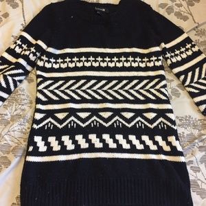 Black & White Tribal Pattern Knit Sweater