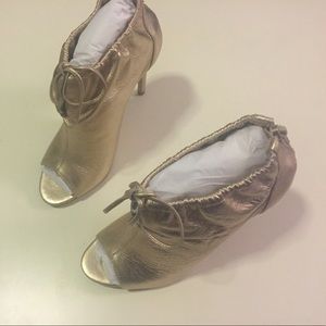 Brand new gold Aldo peep toe ankle tie booties