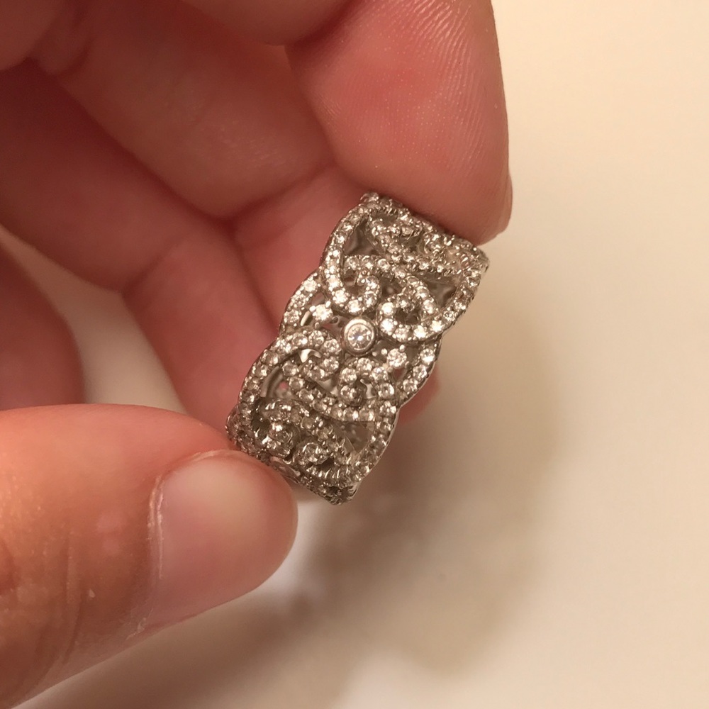 stunning silver ring