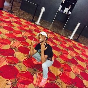 Meet your Posher, Derrick