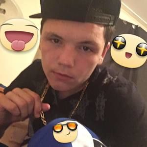 Meet your Posher, Zachary