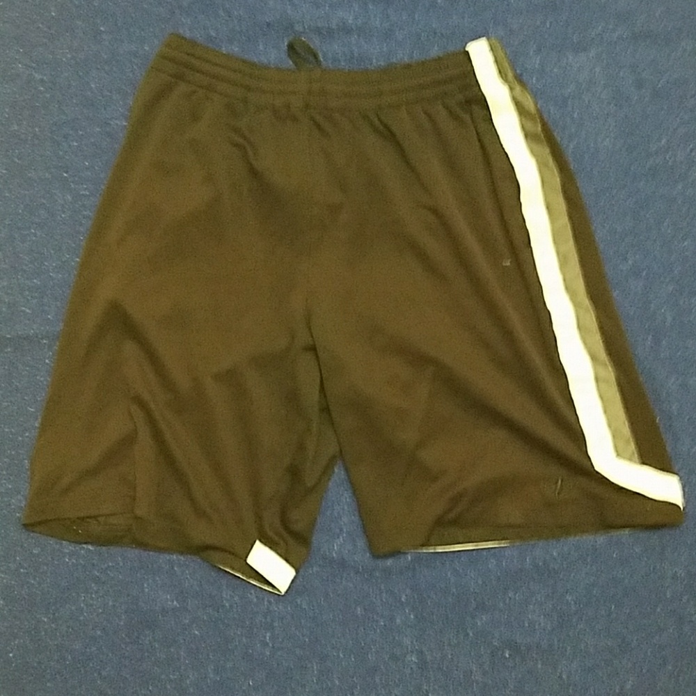 Athletic shorts