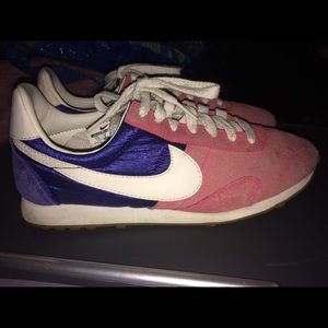 Nike Pre Montreal Trainers