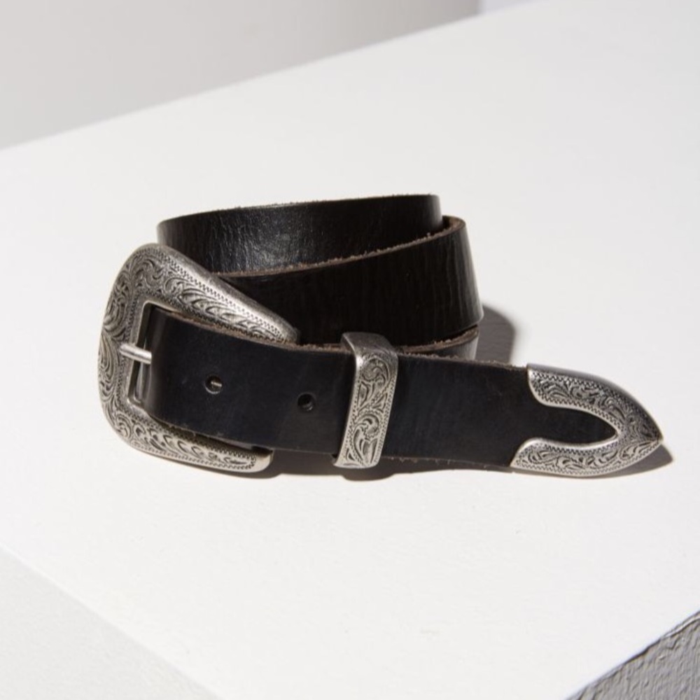 Urban Outfitters black leather belt