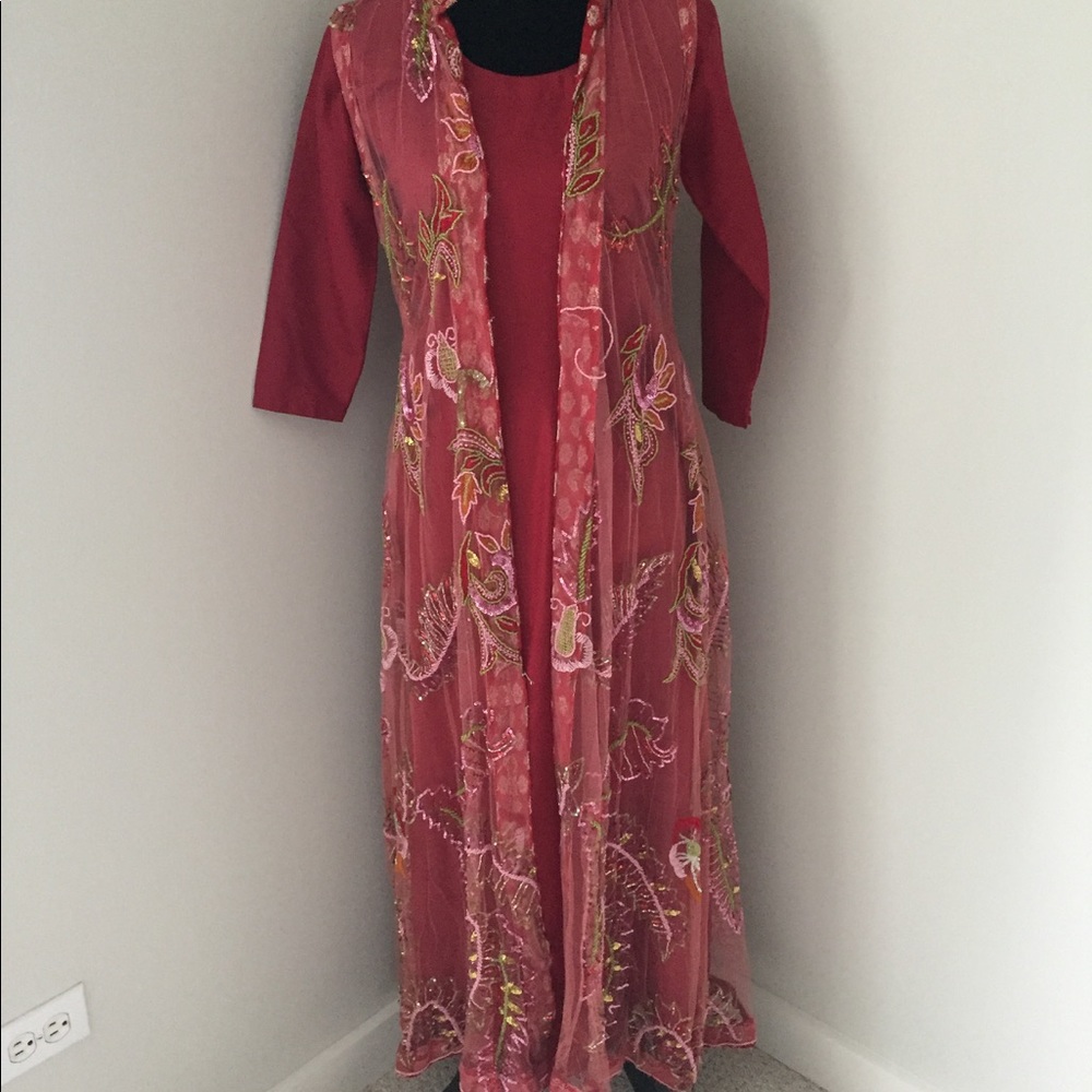 Pakistani two piece outfit.