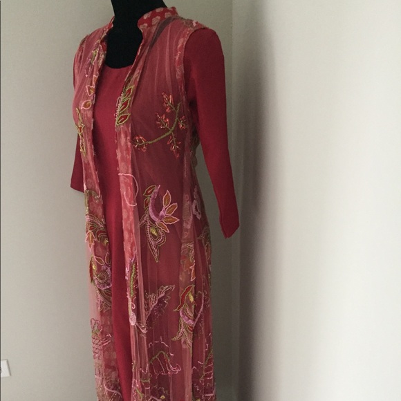 Pakistani two piece outfit. - Picture 2 of 3