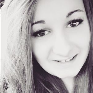 Meet your Posher, Lizzie