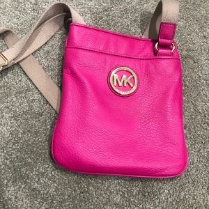 Michael Kors small cross body purse
