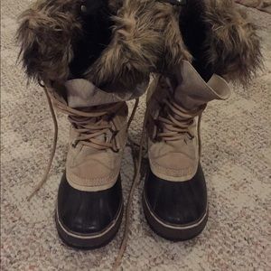 Sorel Joan of Arctic Size 8