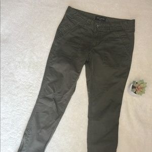Green cargo pants