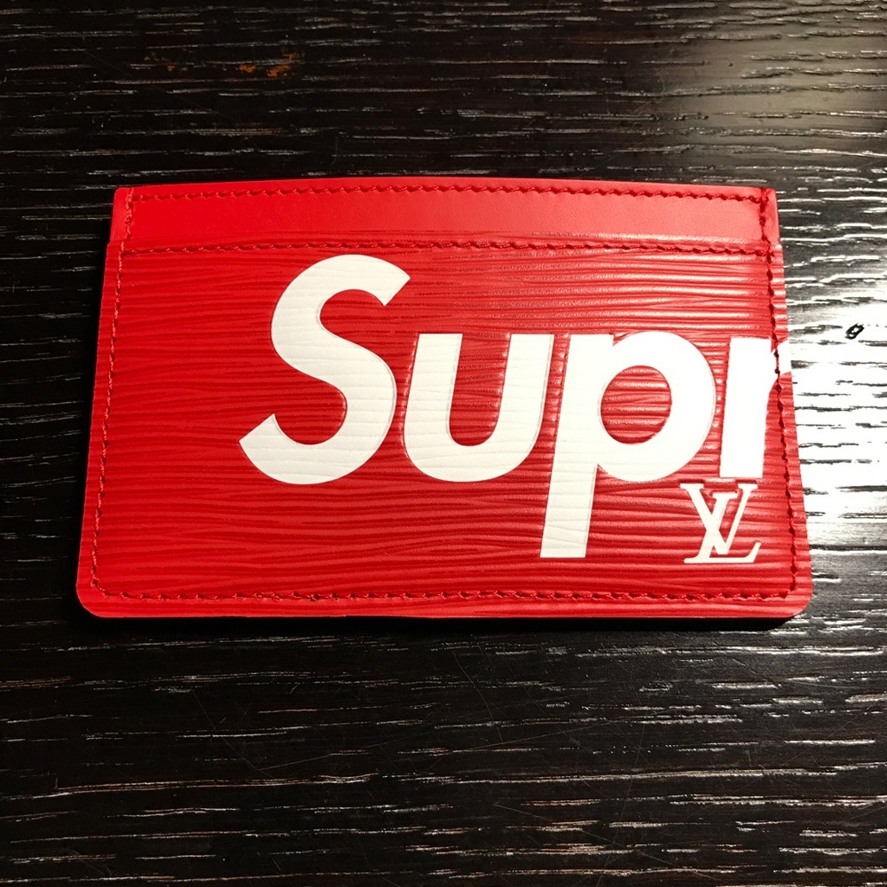 Louis Vuitton x Supreme Card holder