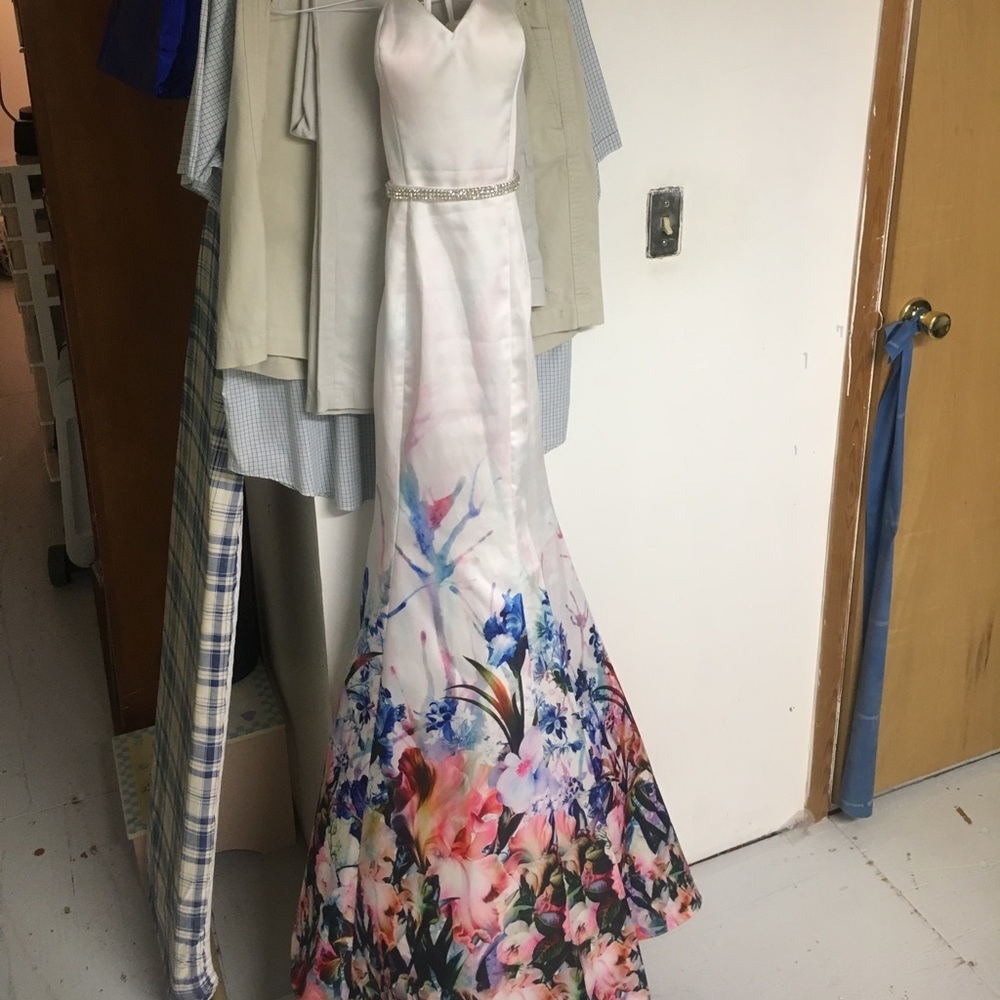 Willing to negotiate!! ❤️ Long Prom/Formal Dress