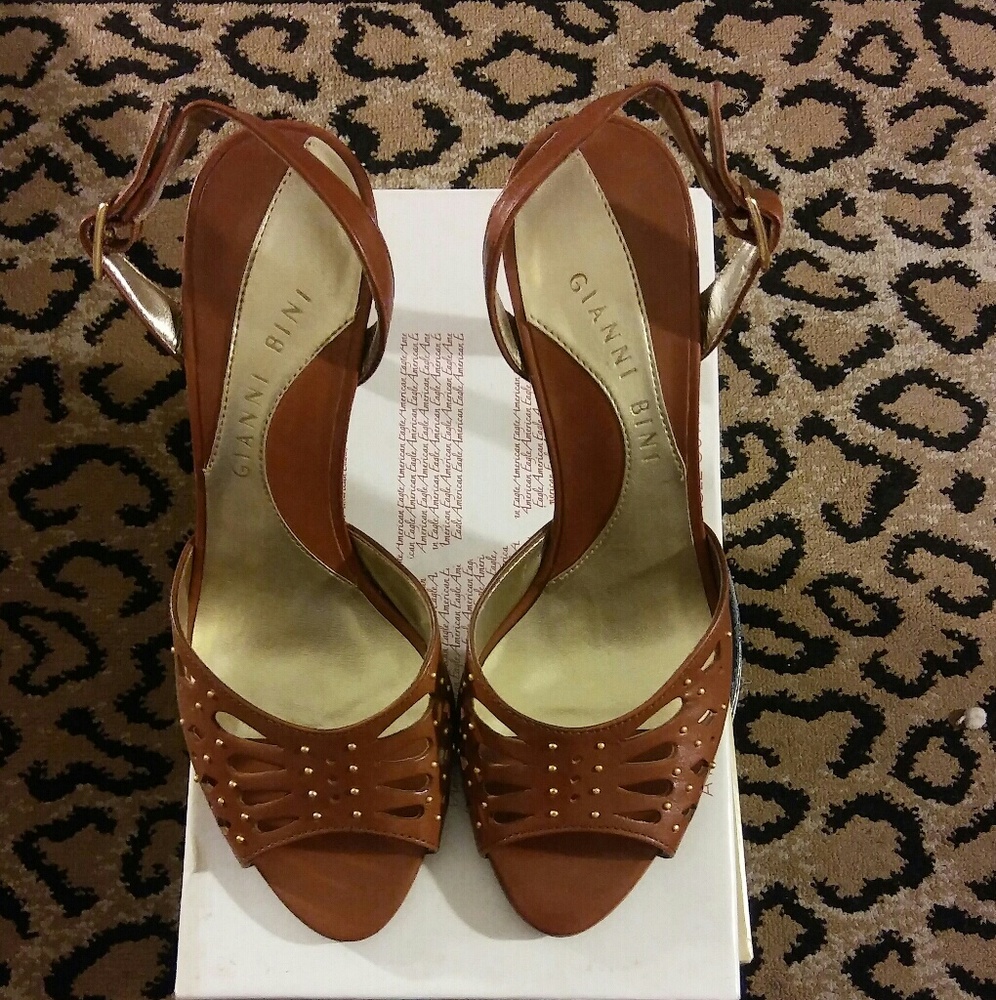 Brown leather heels