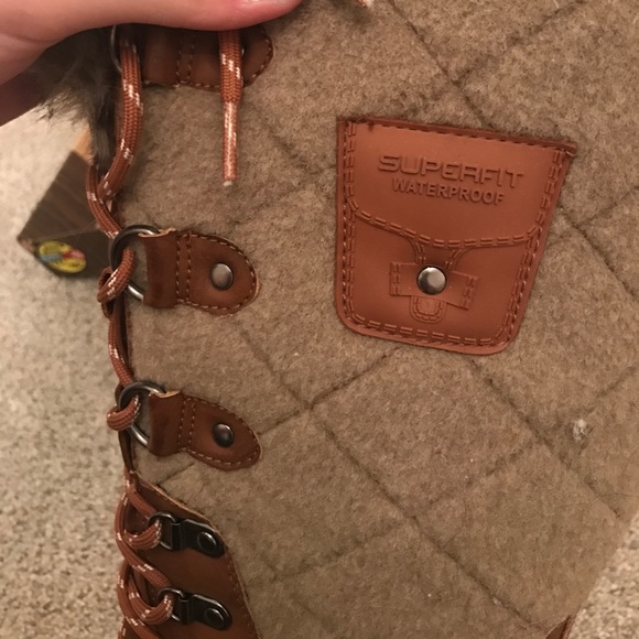 *SOLD* Superfit Winter Boots - Picture 3 of 8