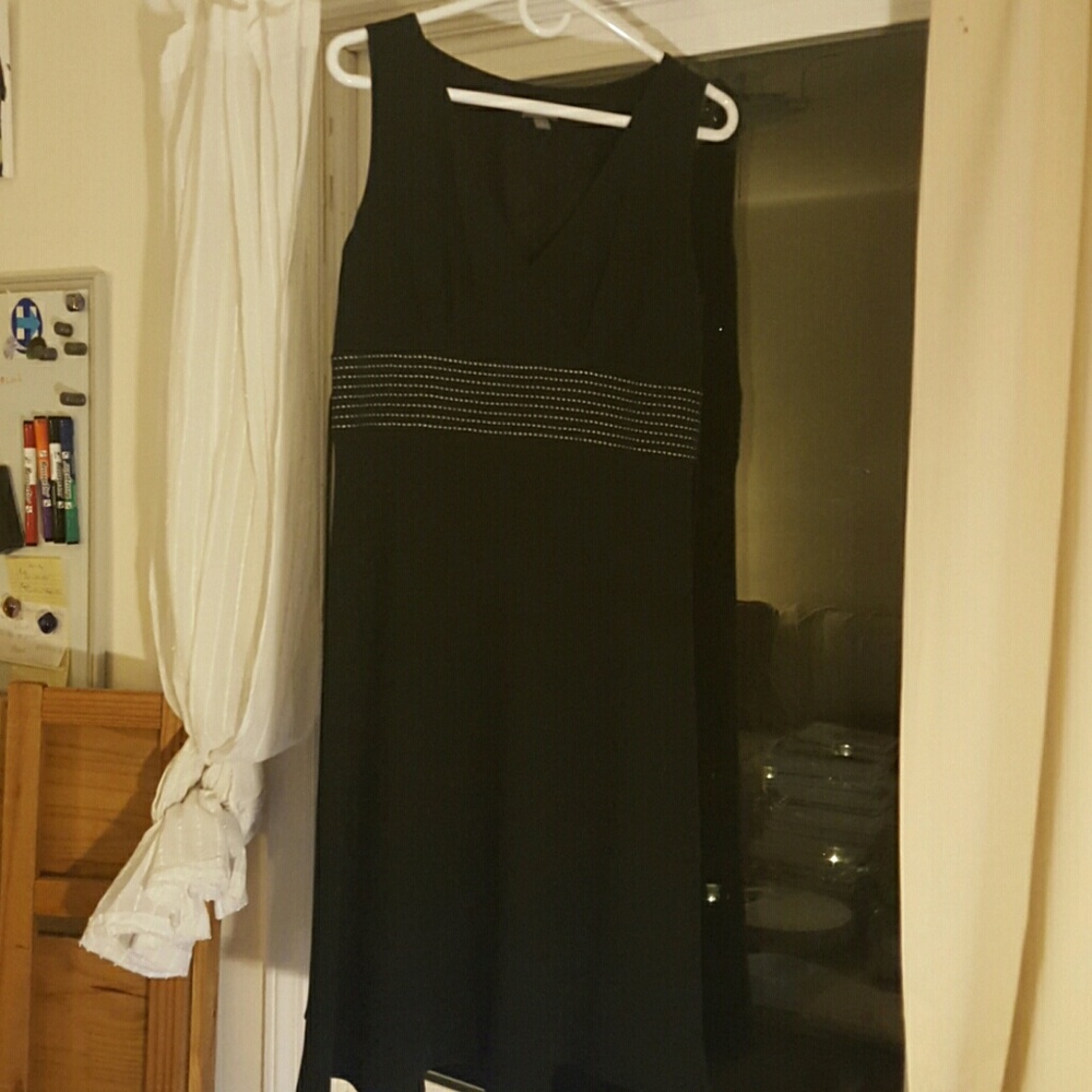 black and white Ann Taylor work dress