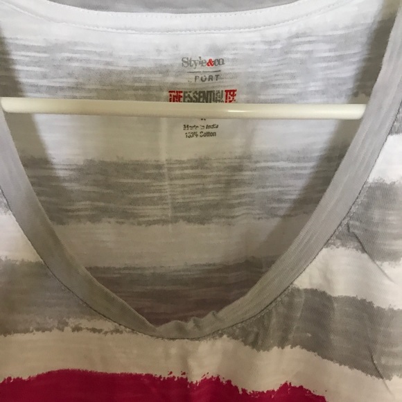 🦄Style & Co. Sport Medium Striped V- Neck - Picture 2 of 3