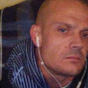 Meet your Posher, Charles