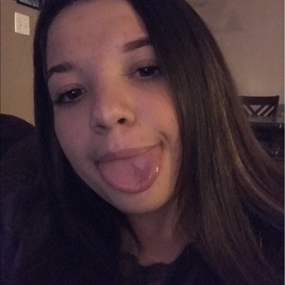 Meet your Posher, Katelynn - Picture 1 of 1