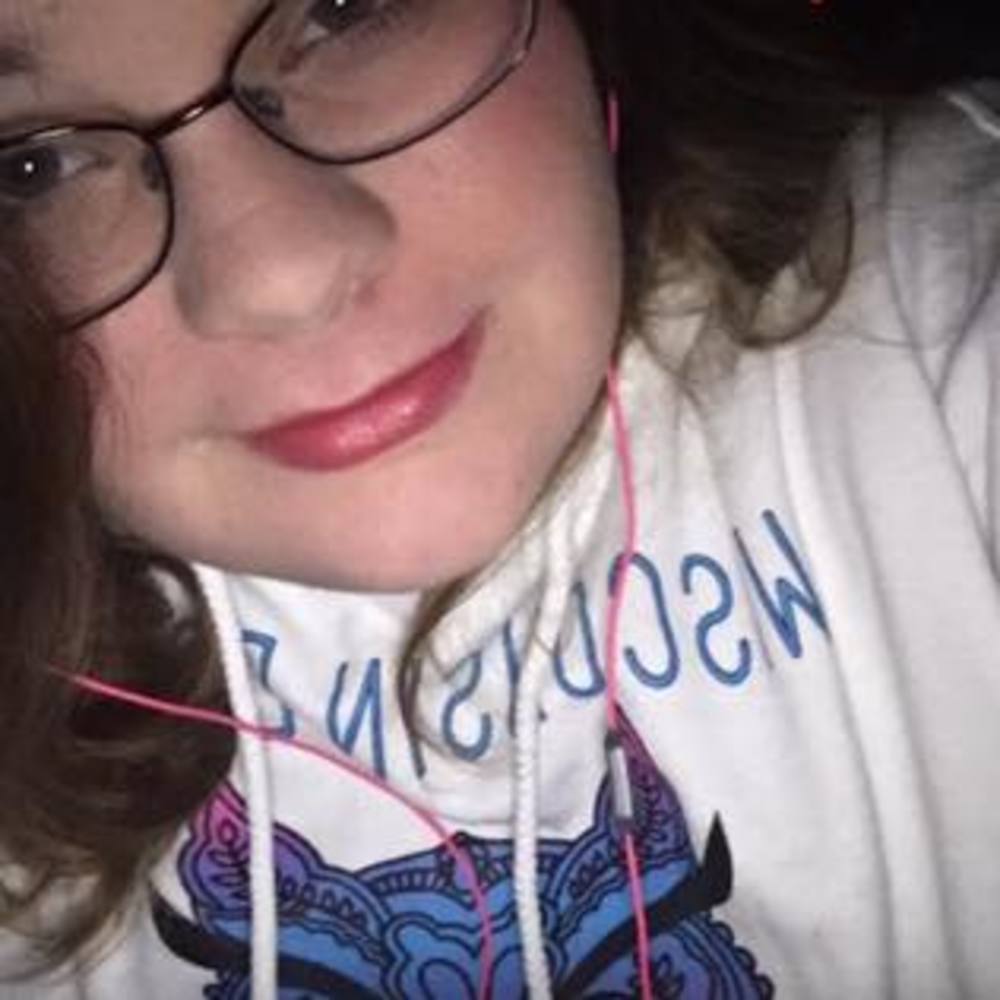 Meet your Posher, Maeghan