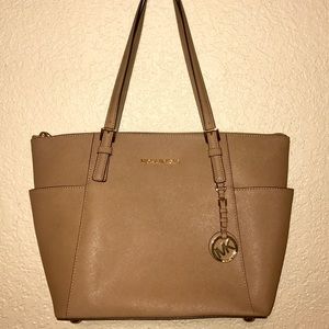 Michael Kors Top zip tote in dark dune