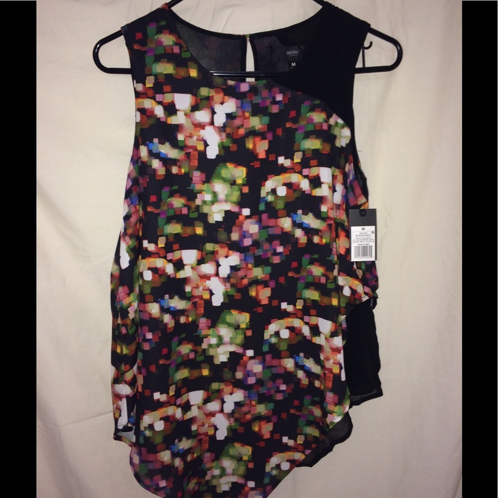 BRAND NEW CUTE FLOWY TANK