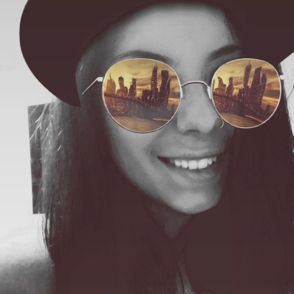 Meet your Posher, Abigail