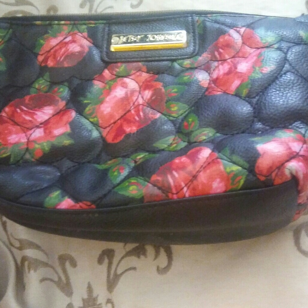 Medium sized Quilted Black MakeUp Bag