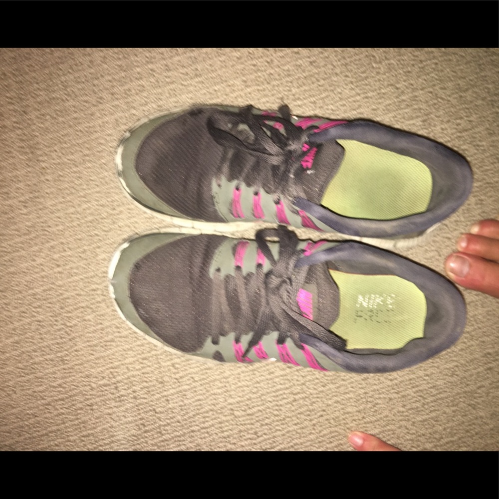 Used Nike free fun, I can wash them
