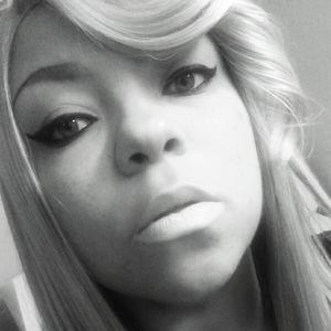 Meet your Posher, Desiree