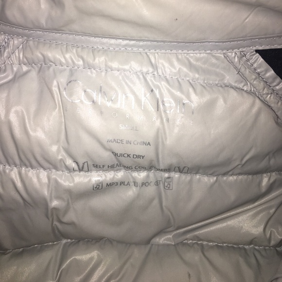 Calvin Klein Performance jacket - Picture 3 of 4