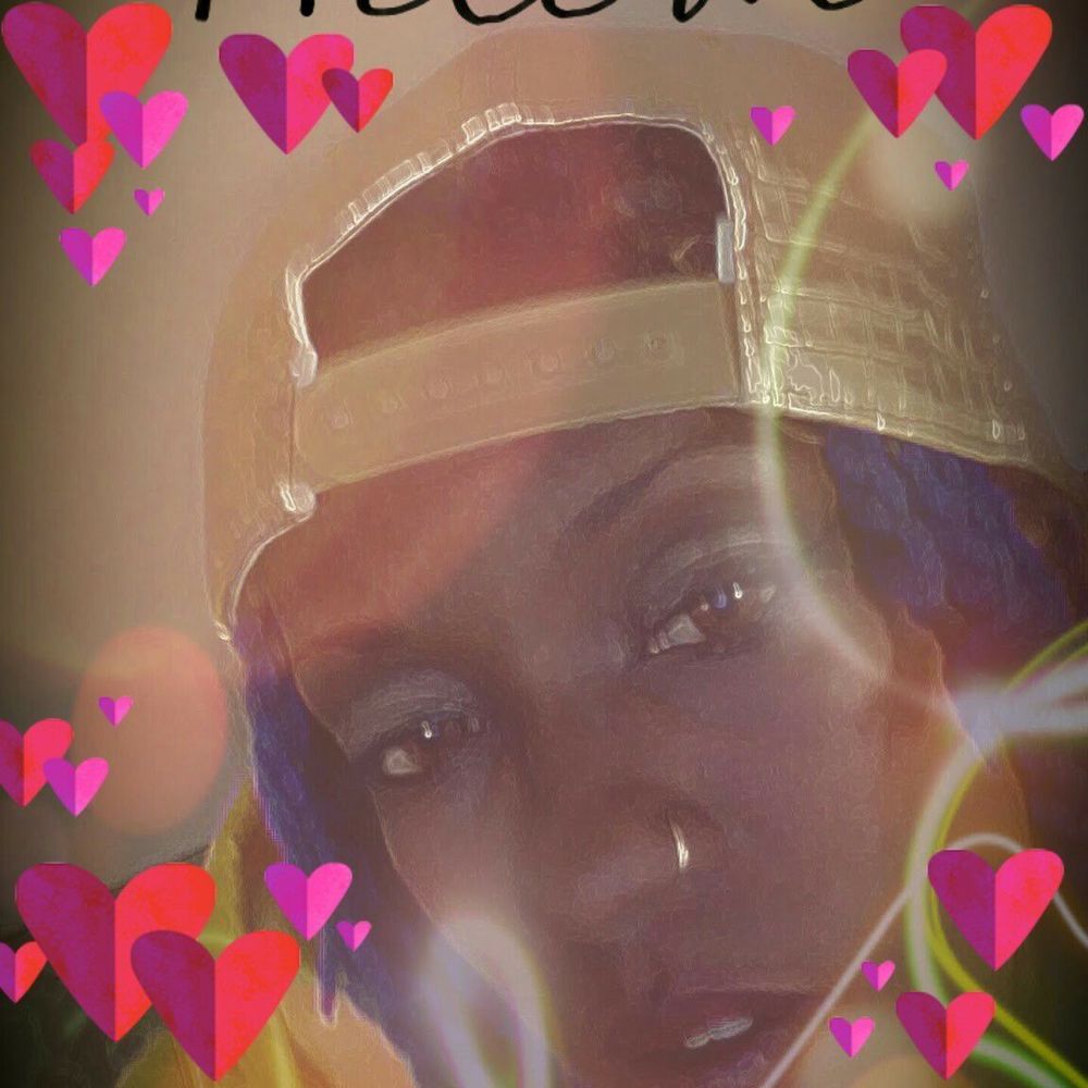 Meet your Posher, Naomi