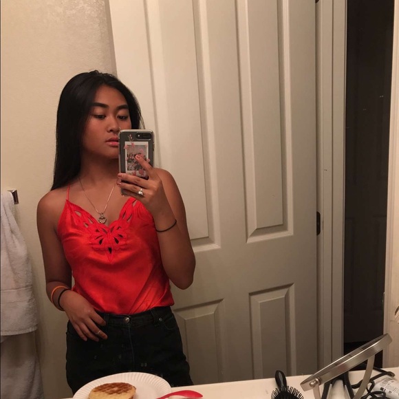 Meet your Posher, Kalena - Picture 1 of 1