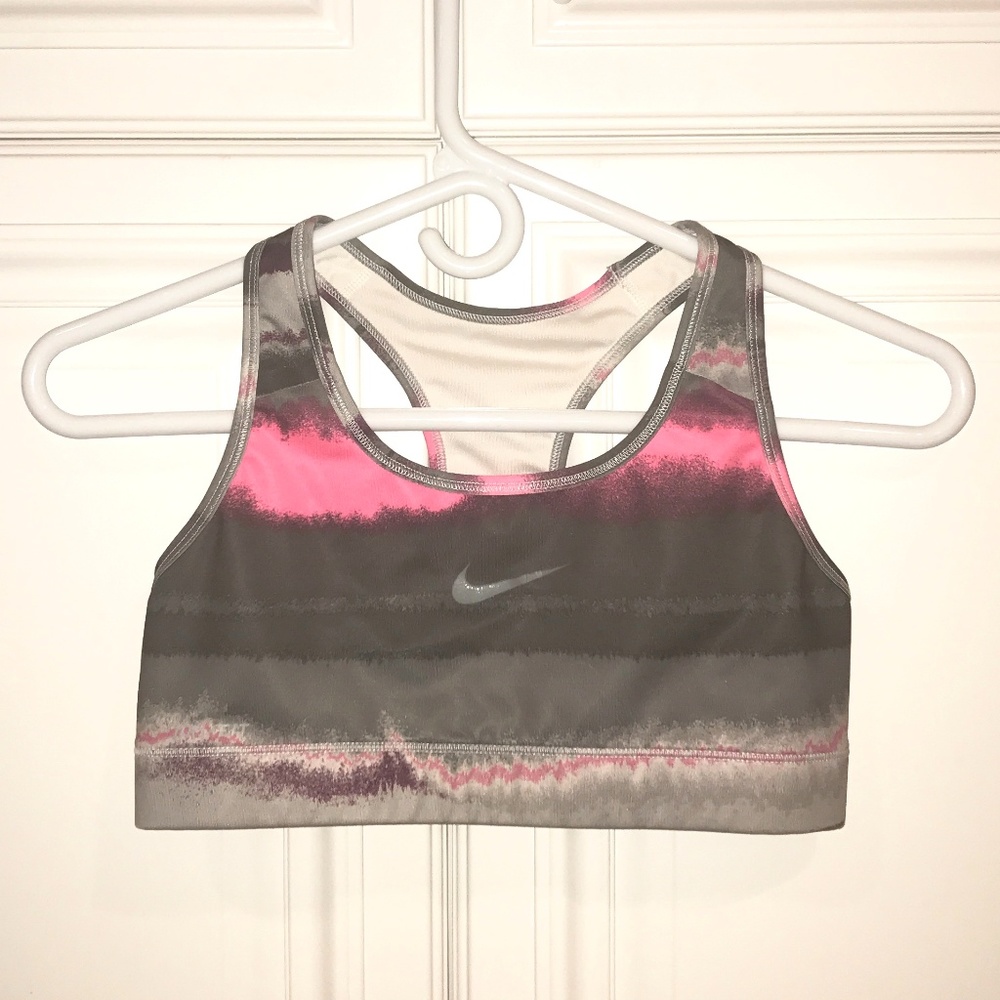 NIKE Women's Classis Dri-FIT Swoosh Sports Bras