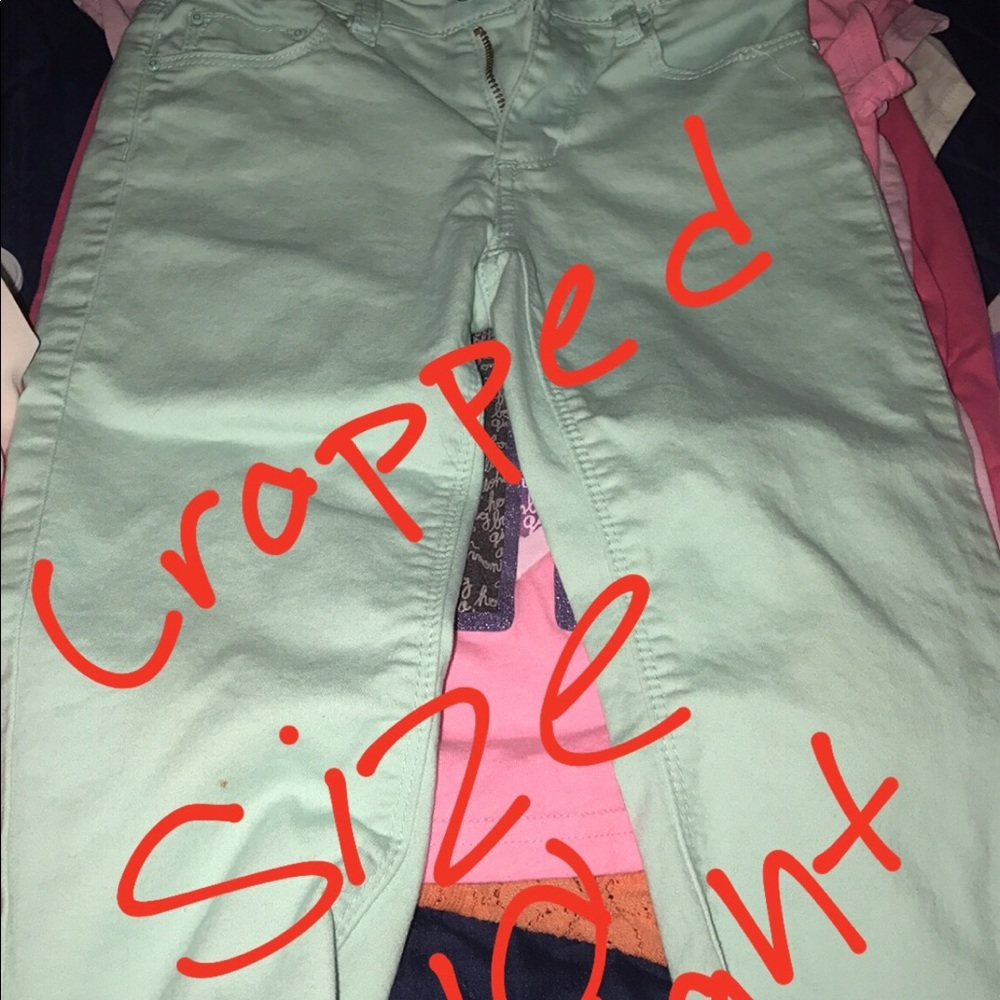 Cute mint green capris!!