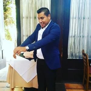 Meet your Posher, Daniel