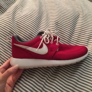 Nike roshes women