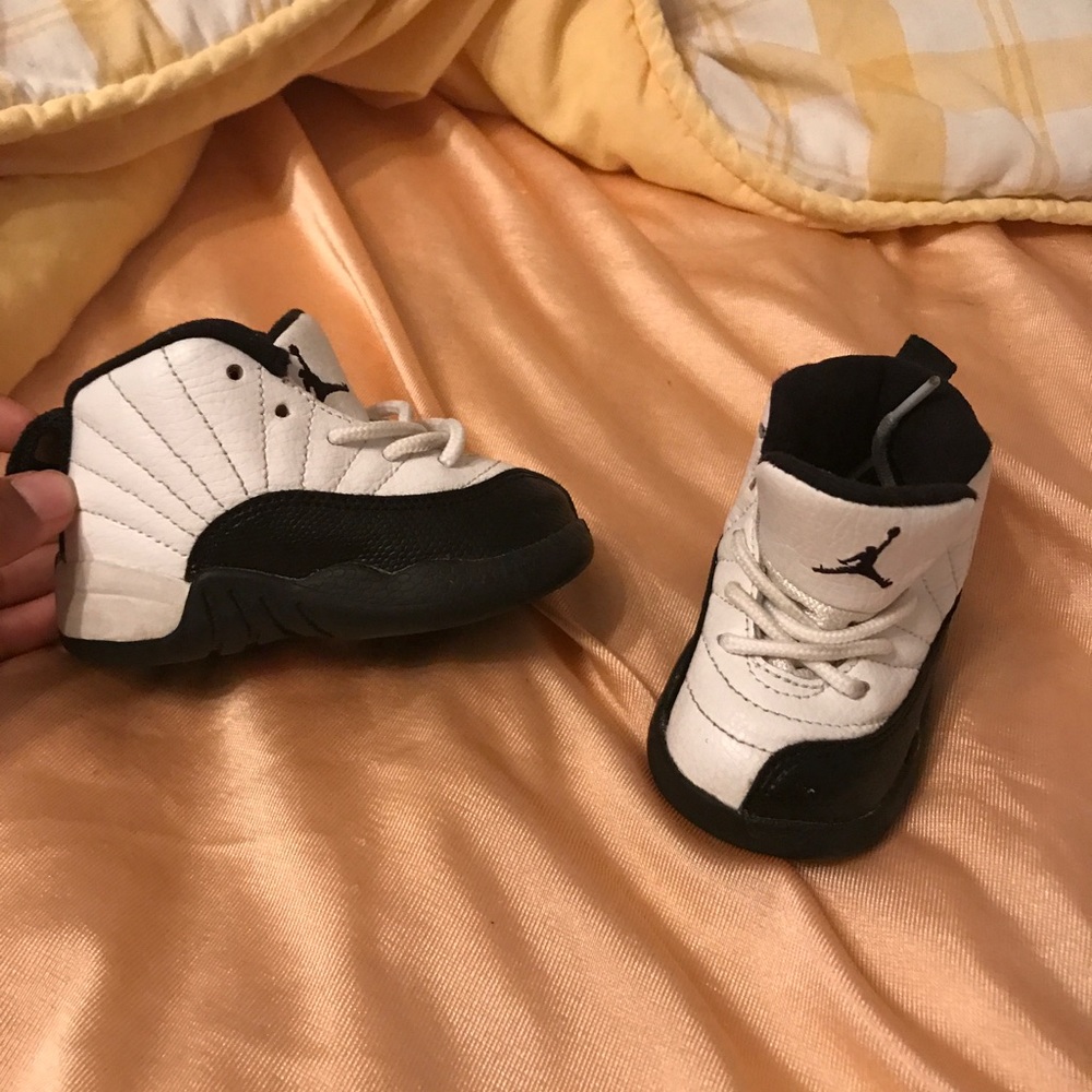Jordan Retro Taxi 12