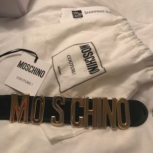 Moschino Classic Leather Belt