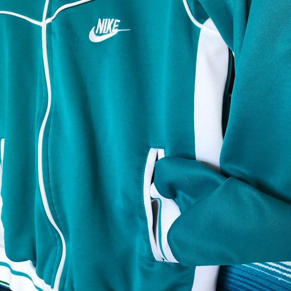 Nike Old School Track Jacket - Picture 3 of 5