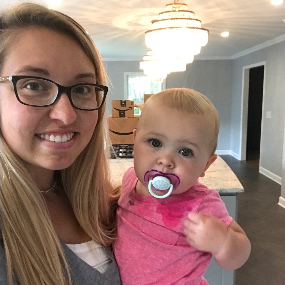 Meet your Posher, Nicole