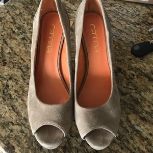 Women's size 8 peep toe heels