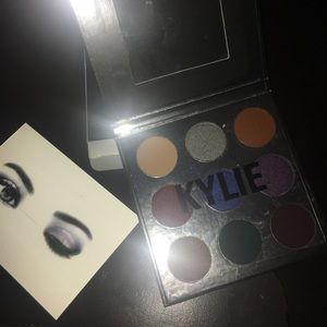 Kylie holiday Edition Palette Makeup