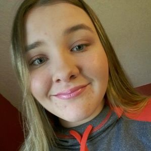 Meet your Posher, Abigail